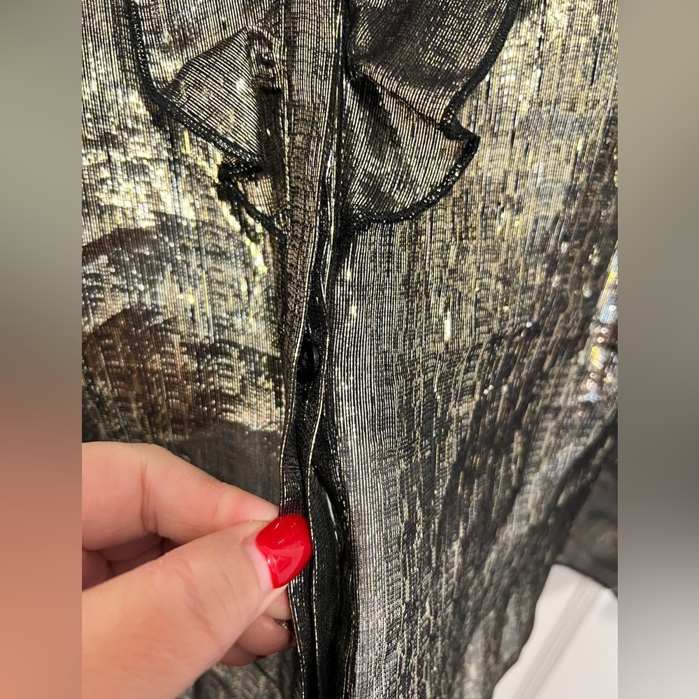 ALICE + OLIVIA Elliot Ruffle Blouse Metallic Gold Ruffle Top - Picture 9 of 12